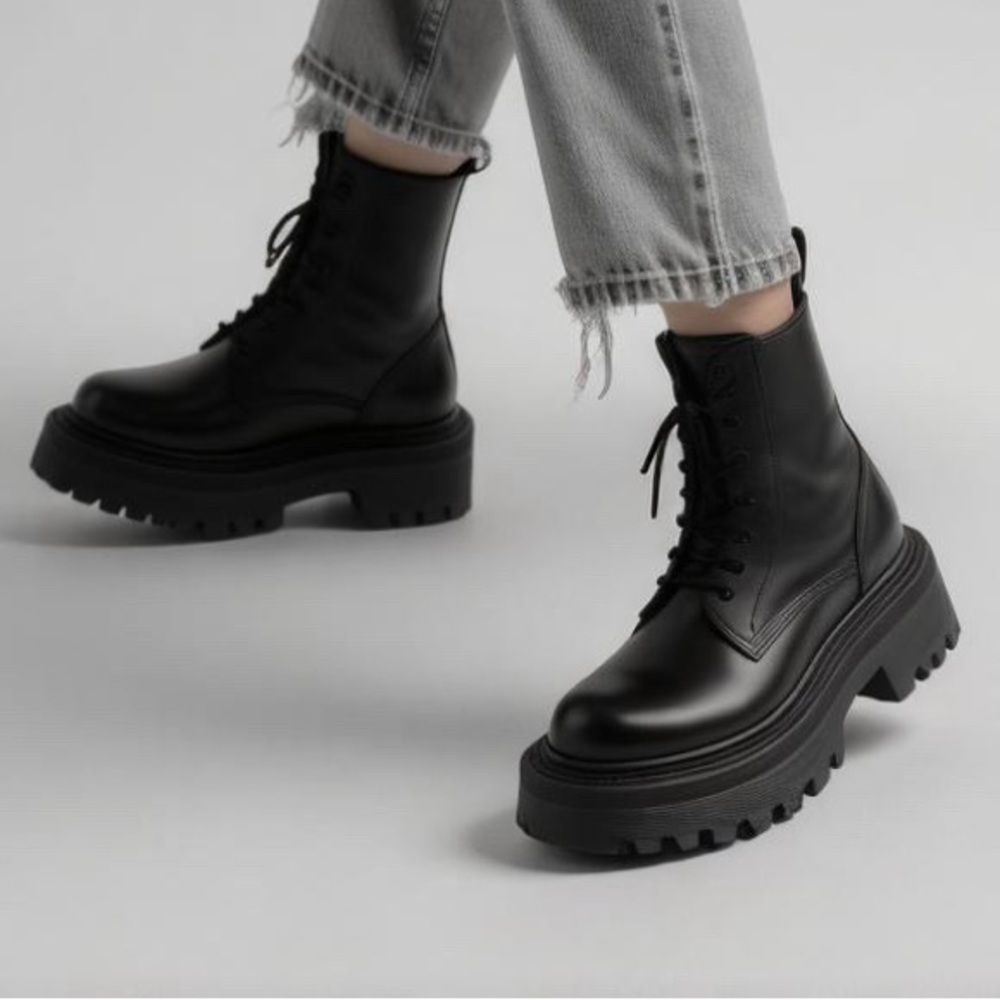 Ganni Black Rubber Grip Chelsea Boots 37 - Picture 3 of 8
